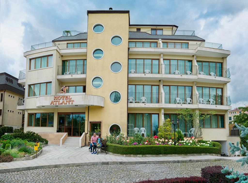 Atlant Hotel St Constantin et Helena Extérieur photo